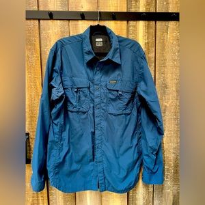 Men's Columbia Omni Shade L/S Blue - EUC Smoke free home- Large